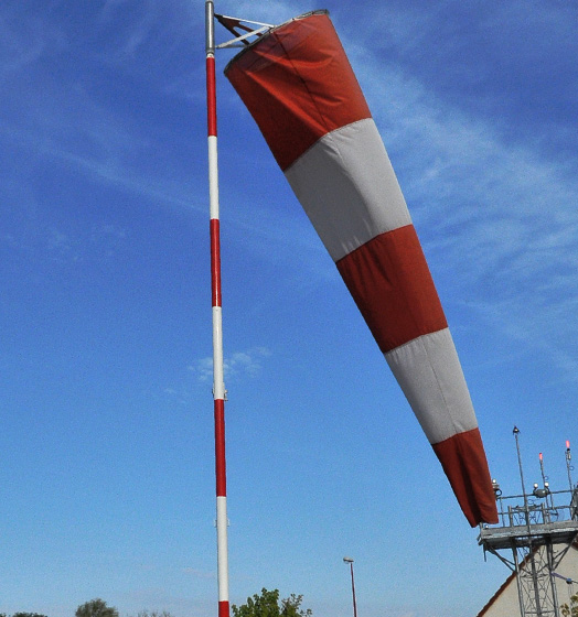 delta-box_marking_windsocks-3